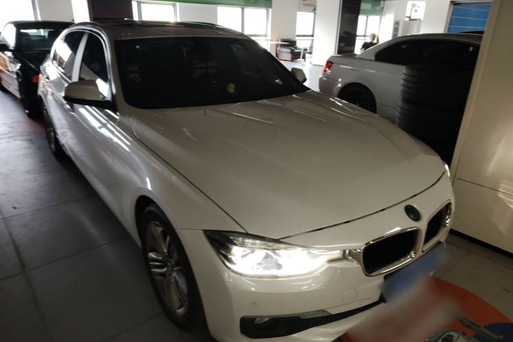 Used BMW 3 Series 2017 320Li Fashion Model
