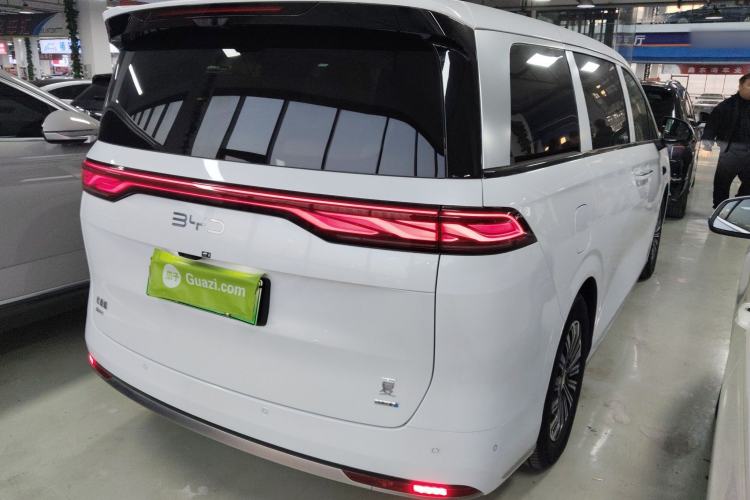 Used BYD Xia 2025 DM-i 1.5T 180km Beyond Edition
