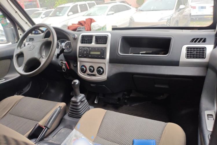 Used CHANGAN KAICHENG Star 9 2015 1.5L Base Version 4G15S Center Console