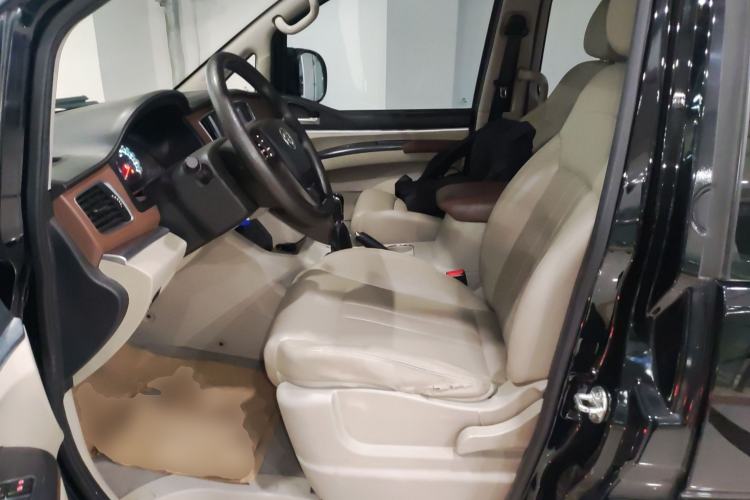Used FORTHING Lingzhi 2020 M5L 1.6L Luxury 7-Seater Left Front Seat