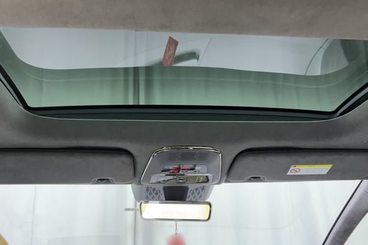 Used Zeekr 009 2024 7-Seater Aisle Version 108 kWh
