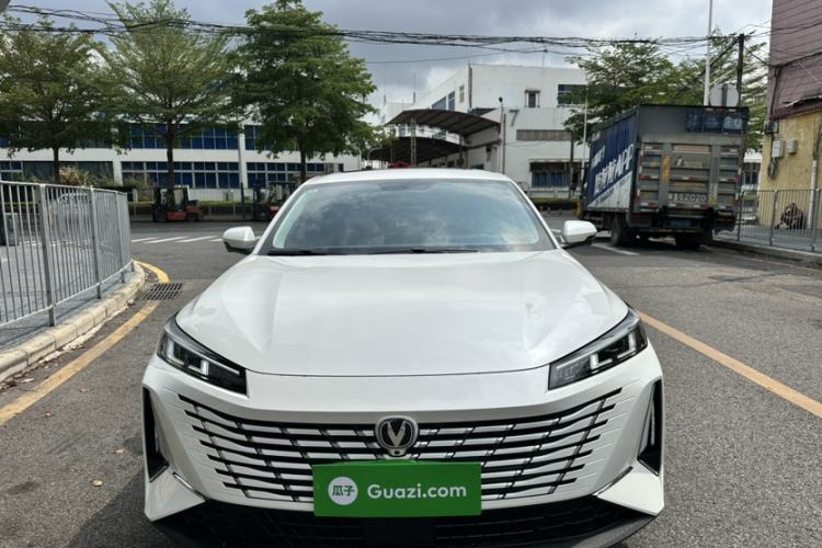 Used CHANGAN Eado 2025 Blue Whale 1.5T 500Bar Prestige Model Exterior 4