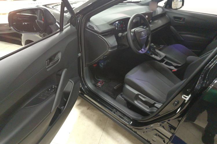 Used Toyota Corolla Cross 2026 Model 2.0L Pioneer Edition Driver Seat