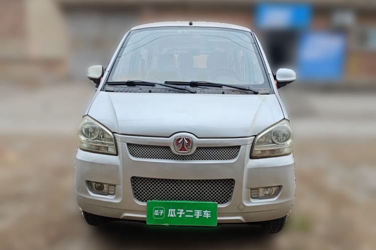 Used BAIC Weiwang 306 2011 1.3L Comfort version 7 seats Front