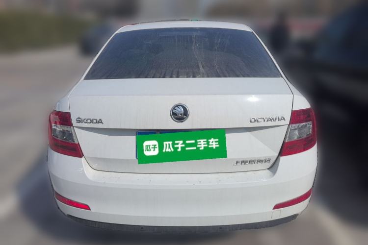 Used Skoda Octavia 2017 1.6L Manual Front-Wheel-Drive Version