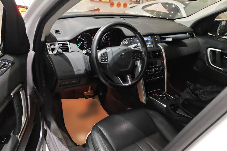 Used Land Rover Discovery Sport 2019 240 PS SE Version China VI Standard