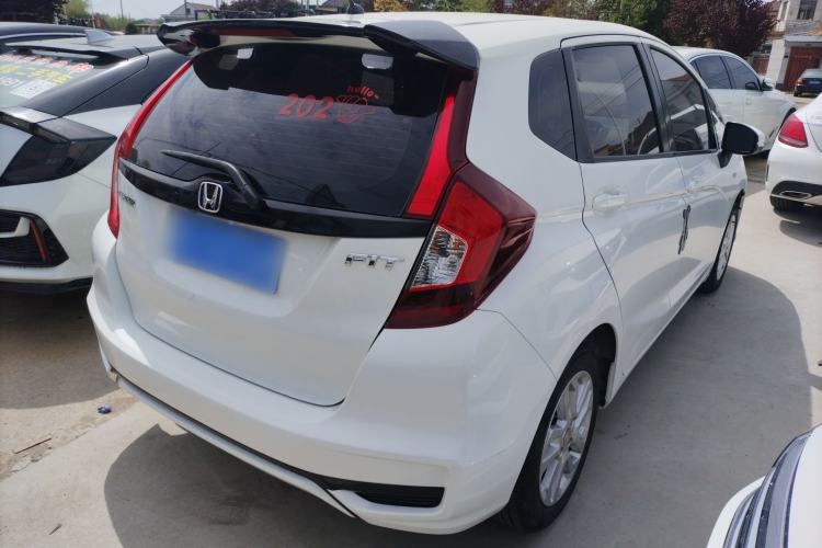Used Honda Fit 2018 1.5L CVT Comfort Sunroof Version Rear Right 45 Deg