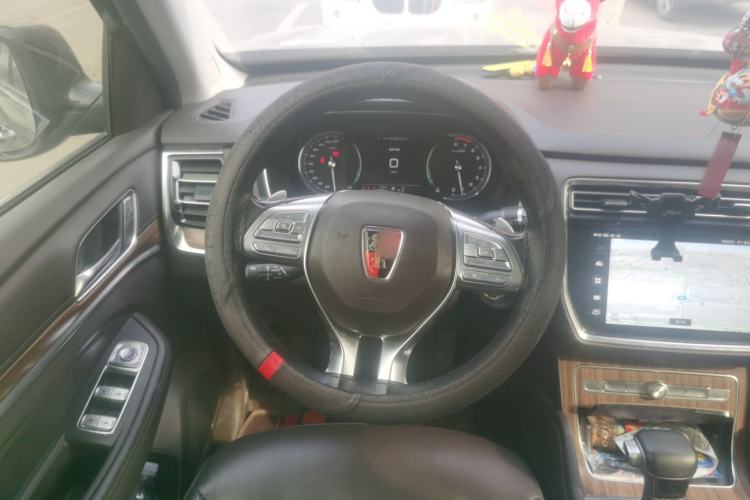 Used Roewe RX8 2018 30T Smart Connectivity Two-Wheel Drive Flagship Edition