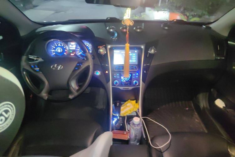 Used Hyundai Sonata 2011 2.0L Automatic Luxury Edition
