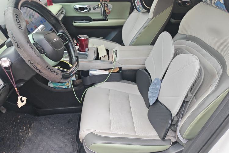 Used AION Y 2022 Plus 70 Tech Edition Left Front Seat