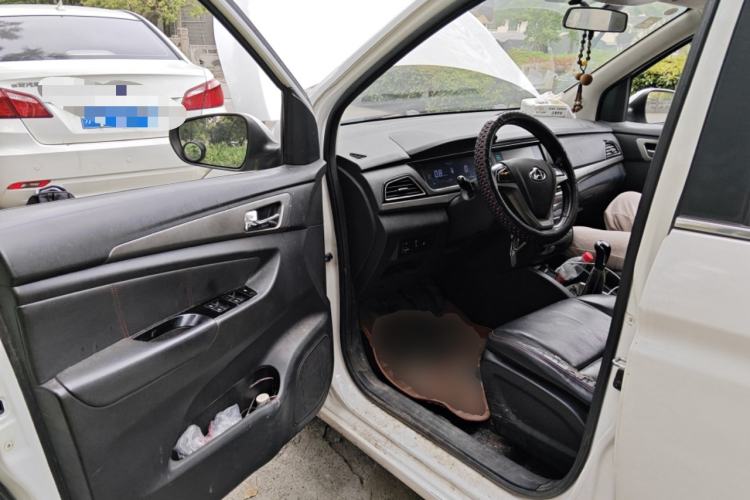 Used CHANGAN KAICHENG Oushang A600 2016 1.5L Manual Luxury 7-Seater