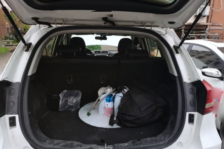 Used Haval H2 2017 Red-Label 1.5T Automatic Two-Wheel Drive Elite Model Trunk