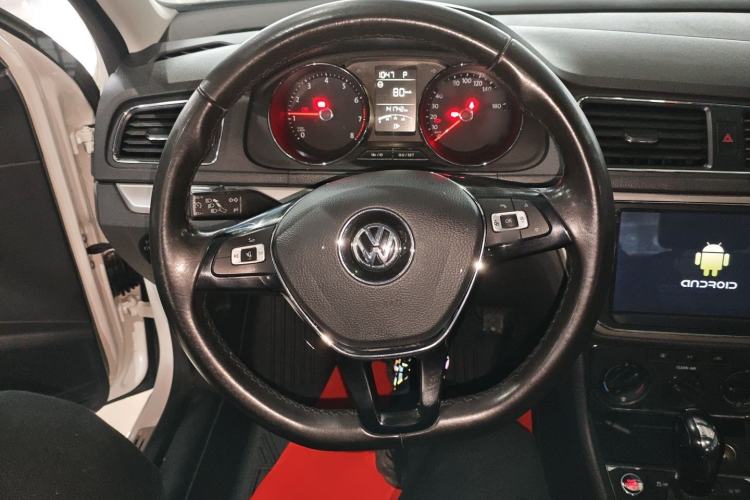 Used Volkswagen Lavida 2017 1.6L Automatic Comfort Edition Steering Wheel