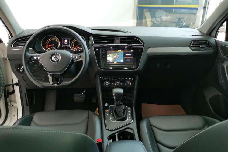 Used Volkswagen Tiguan L 2020 330TSI Automatic Two-Wheel Drive Smart Luxury Edition China VI Standard