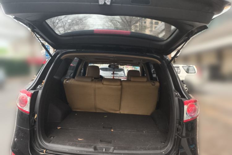 Used Hyundai Santa Fe Classic 2011 2.4 Ultimate Edition Five-Seater Two-Wheel Drive
