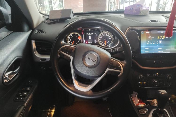 Used Jeep Cherokee 2016 2.4L Leading Edition Steering Wheel