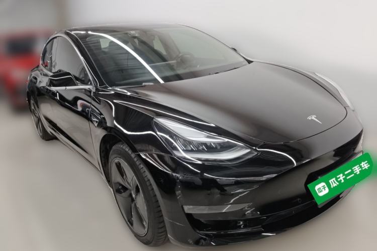 Used Tesla Model 3 2019 Long-Range Rear-Wheel-Drive Version Front Right 45 Deg