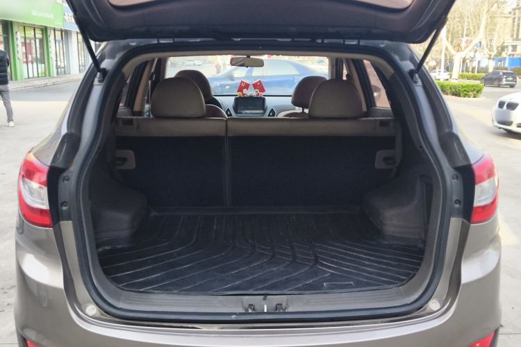 Used Hyundai ix35 2013 2.0L Automatic Two-Wheel Drive Smart GLS China IV Standard Trunk