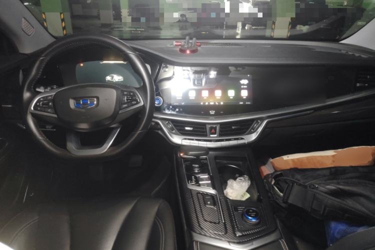 Used Geely Auto Emgrand GT New Energy 2018 1.5T PHEV Yaoxiang Edition Center Console