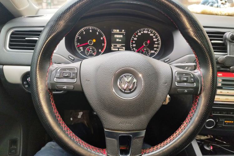 Used Volkswagen Sagitar 2014 Revised Version 1.4TSI Automatic Luxury Edition
