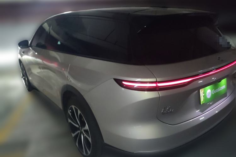 Used Nio ES8 2023 100kWh Signature Edition
