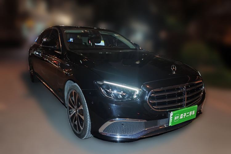 Used Mercedes-Benz E-Class New Energy 2022 E 350 e L Plug-in Hybrid Sedan Front Right 45 Deg