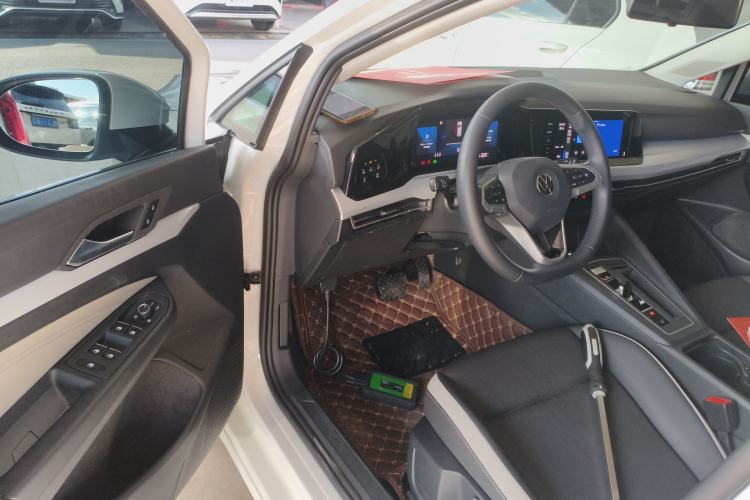 Used Volkswagen Golf 2023 Facelift 280TSI DSG Pro Driver Seat