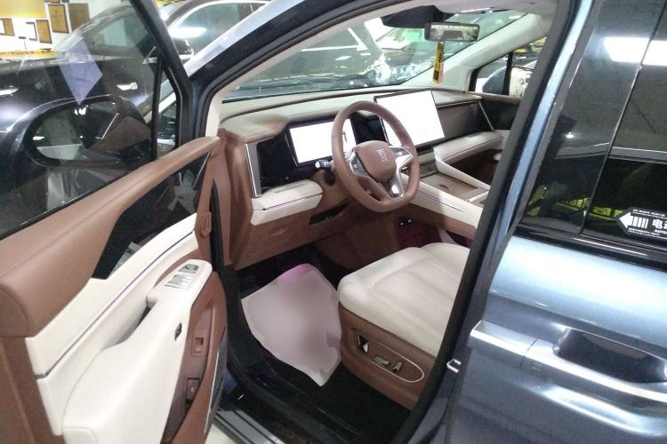 Used BYD Xia 2025 DM-i 1.5T 180km Excellence Model
