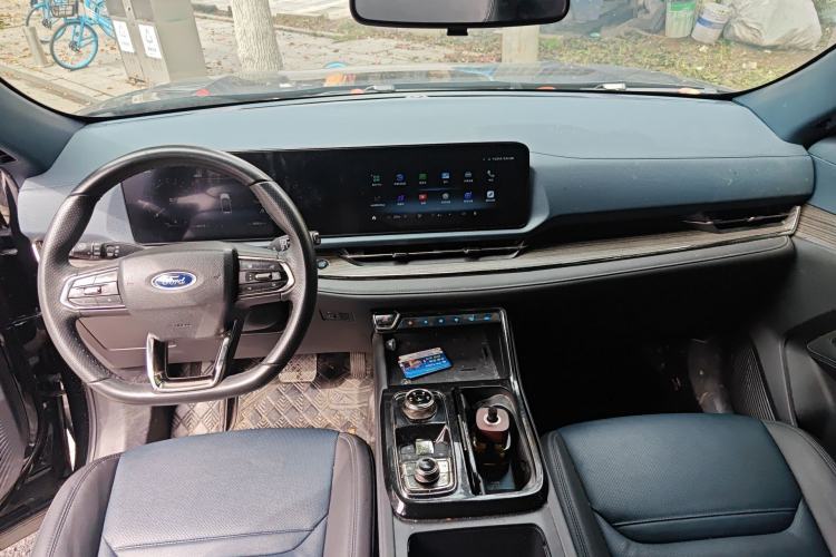 Used Ford Equator Sport 2023 EcoBoost 170 Premier Edition Center Console