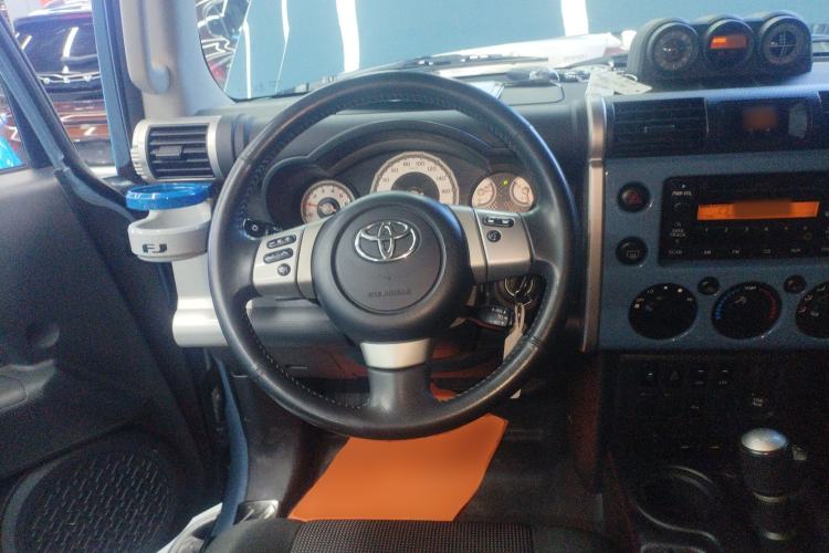 Used Toyota FJ Cruiser 2018 4.0 Automatic Middle East Steering Wheel