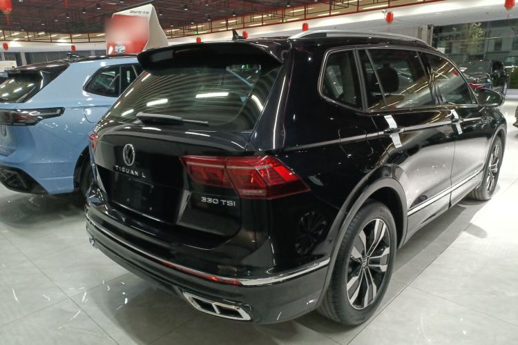 Used Volkswagen Tiguan L 2024 330TSI Automatic Two-Wheel Drive R-Line Enhanced Edition Rear Right 45 Deg