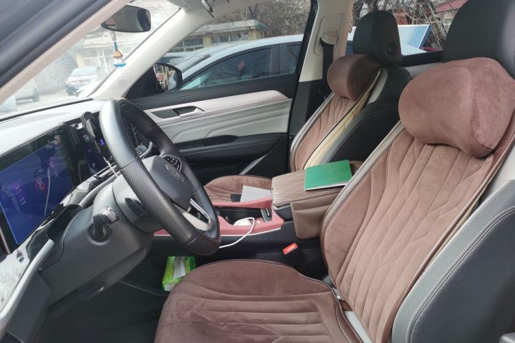 Used Volkswagen Tavendor 2024 380TSI All-Wheel-Drive R-Line Cruise Premium Edition