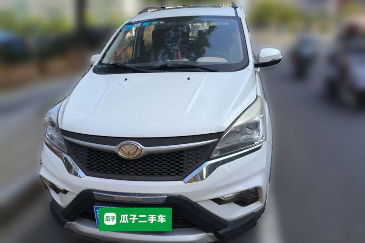 Used HYOSOW H3 2015 1.5L manual luxury version Front