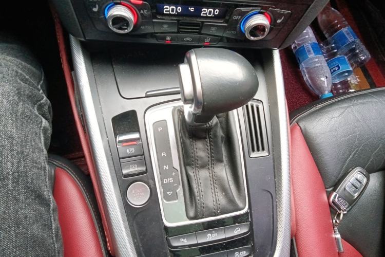 Used Audi Q5 2017 Plus 40 TFSI Technology Model