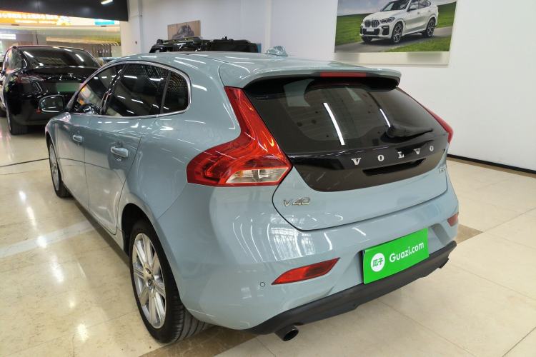 Used Volvo V40 2018 T3 Zhiya Edition
