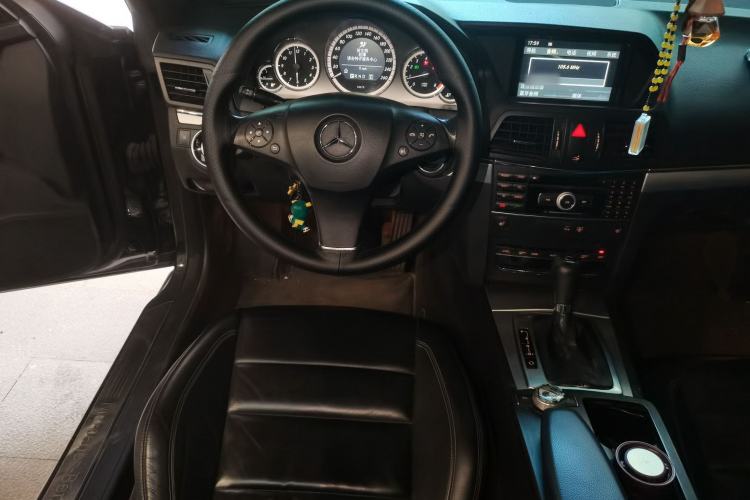 Used Mercedes-Benz E-Class 2010 E 260 CGI Coupe
