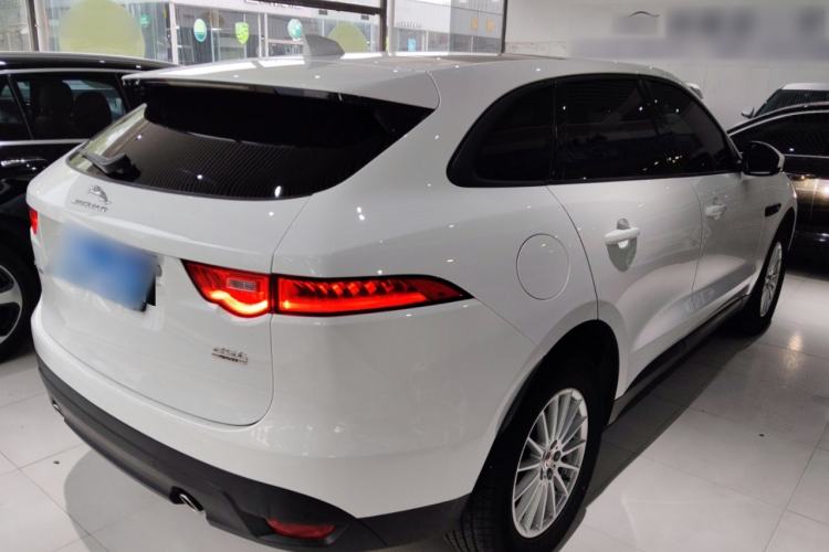 Used Jaguar F-PACE 2018 2.0T Four-Wheel Drive Urban Luxury Edition Rear Right 45 Deg