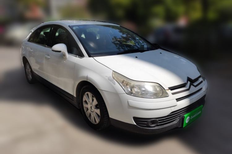 Used Citroen C-Triomphe 2006 2.0L Manual Luxury Version Front Right 45 Deg