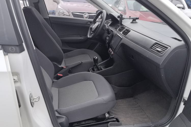 Used Volkswagen Santana 2018 1.5L Manual Fashion Edition Right Front Seat