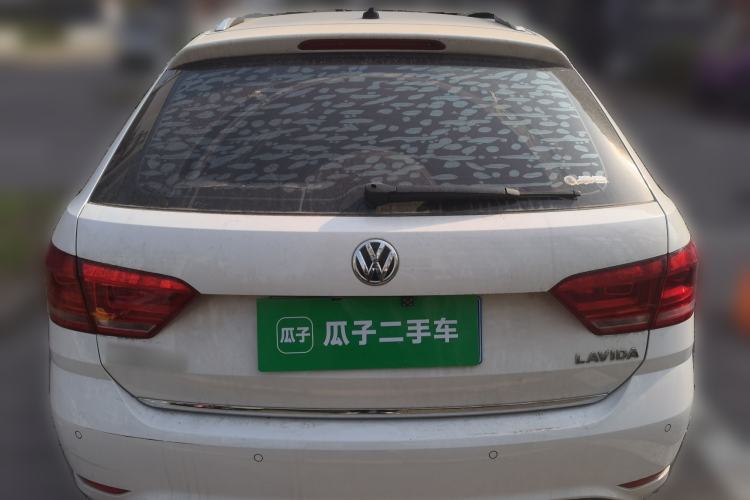 Used Volkswagen Gran Lavida 2015 1.6L Automatic Comfort Edition
