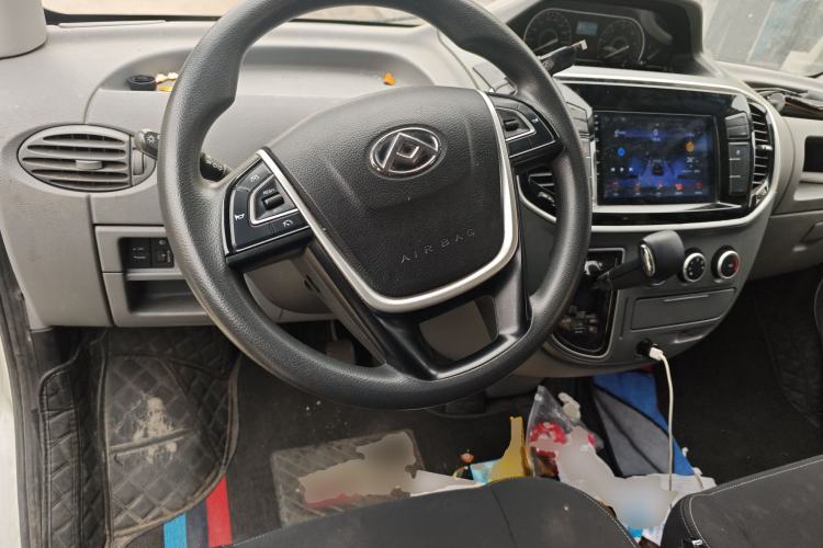 Used SAIC MAXUS Xintu V80 2019 2.5T Classic AMT Aoyuntong Short Wheelbase Mid-Roof 5/6-Seater