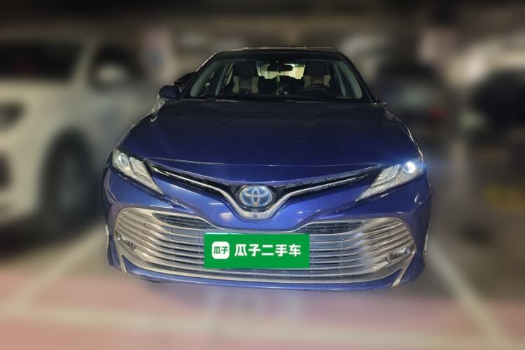 Used Toyota Camry 2019 Dual-Engine 2.5 HG Luxury Edition China VI Standard