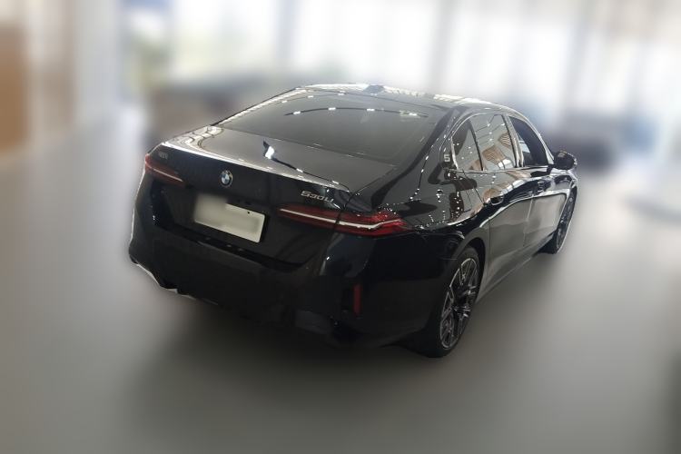 Used BMW 5 Series 2025 530Li Leading Model M Sport Package Rear Right 45 Deg