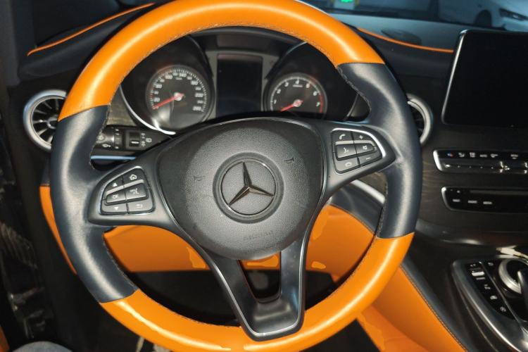 Used Mercedes-Benz V-Class 2018 V 260 Avantgarde Edition China V Center Console