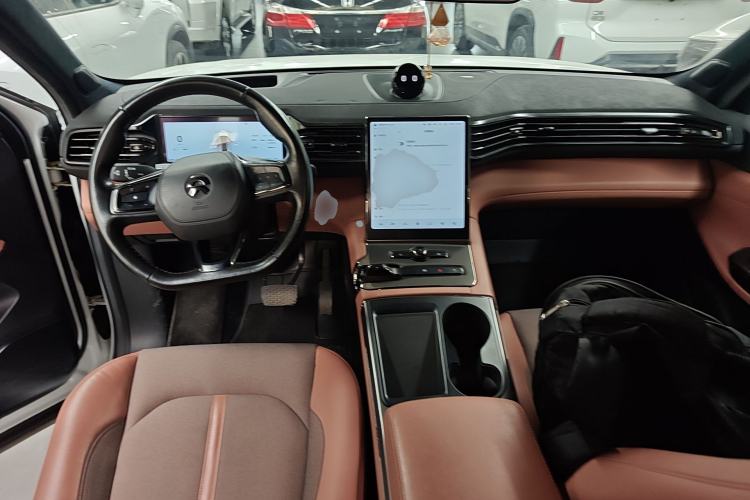Used Nio EC6 2020 465 km Sport Edition Center Console