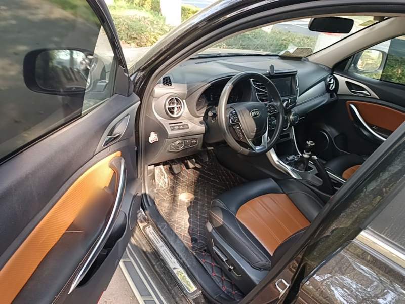 Used BYD Song 2016 1.5TI Manual Luxury Model – Premium — 15
