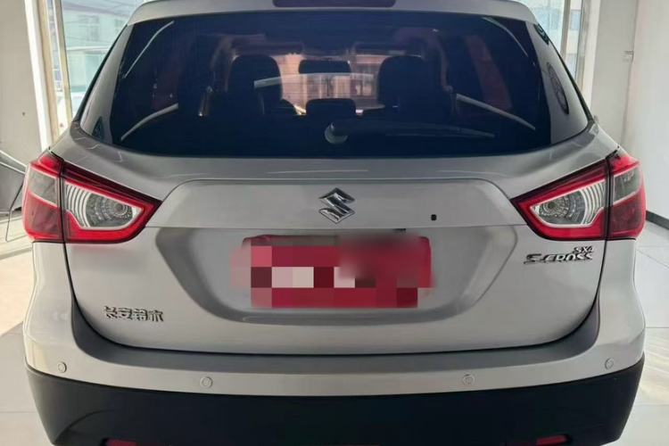 Used Suzuki S-Cross 2014 1.6L CVT Two-Wheel Drive Elite Version