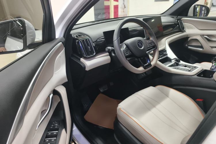 Used BYD Song Pro New Energy 2024 HONOR Edition DM-i 71KM Navigation Model