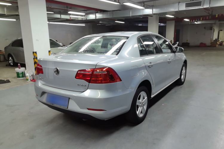 Used Volkswagen Bora 2014 1.6L Automatic Fashion Model Exterior 4