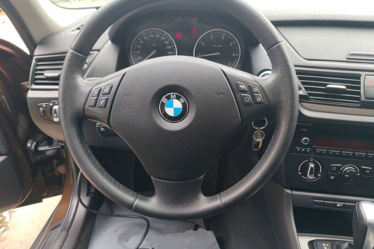 Used BMW X1 2013 sDrive18i Fashion Model
